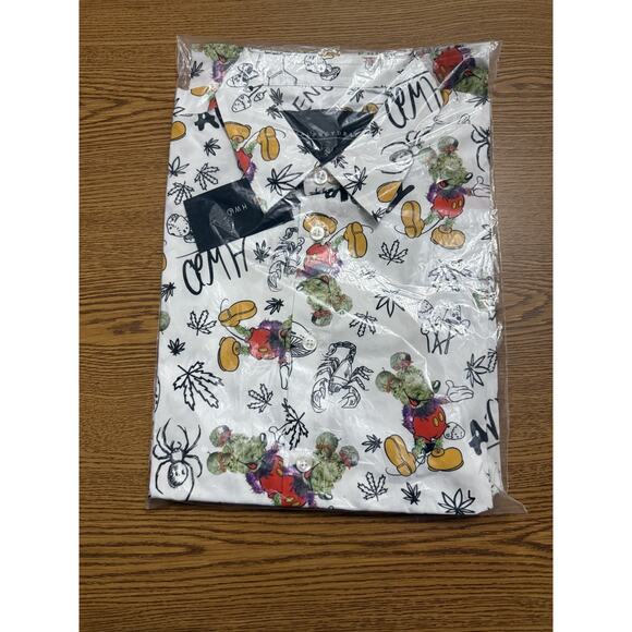 Halfway Dead Mens Multicolored white Mickey Mouse Button Up Shirt - Picture 1 of 2